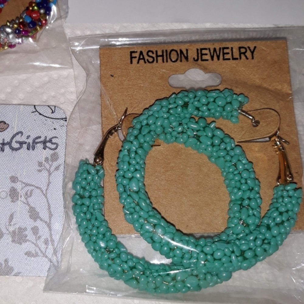 Glitter Hoop Earrings Green colorful festive NEW in Package